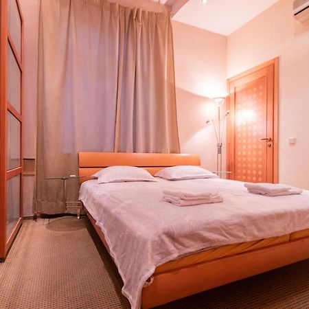 Апартаменти 3-Кімнатні, Метро Хрещатик Kiev Extérieur photo