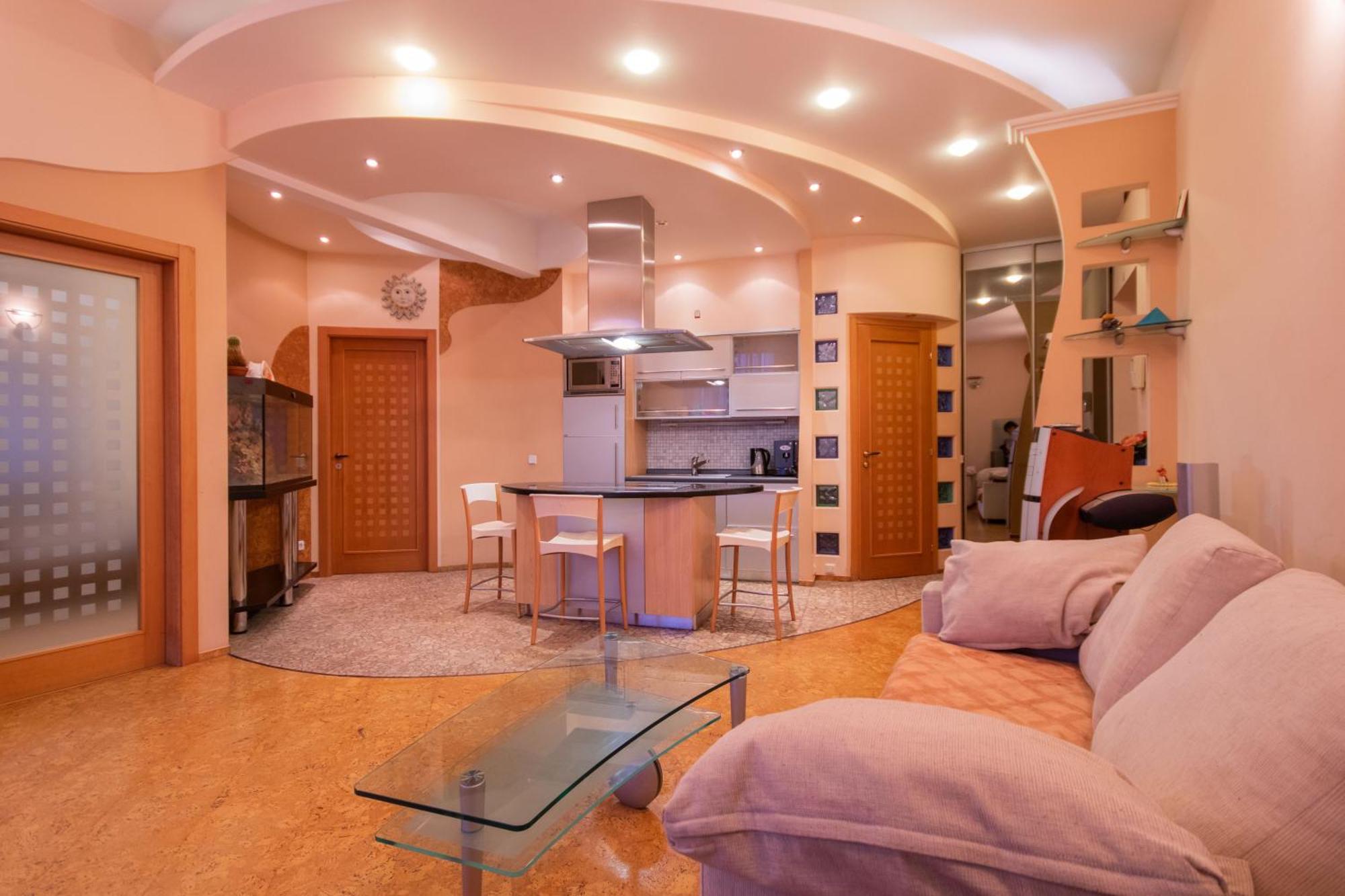 Апартаменти 3-Кімнатні, Метро Хрещатик Kiev Extérieur photo